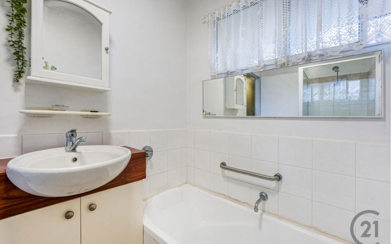 Space, Character & Endless Potential on a Generous 697m2 Block