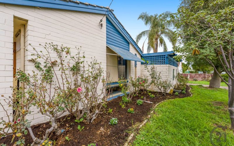 Space, Character & Endless Potential on a Generous 697m2 Block