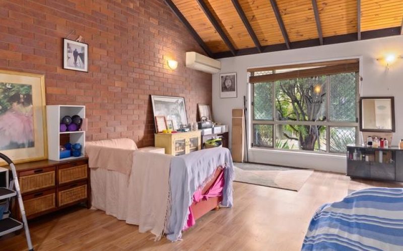 Modern & Low-Maintenance Living in Arana Hills