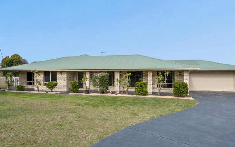 25 Hein Court, Regency Downs QLD 4341