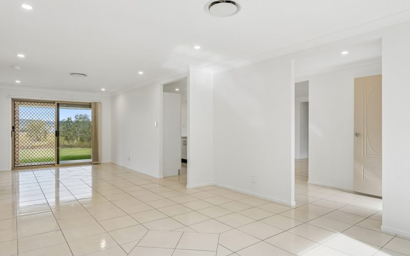 25 Hein Court, Regency Downs QLD 4341