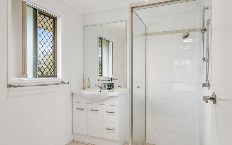 25 Hein Court, Regency Downs QLD 4341