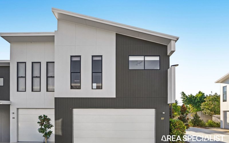 37/1 Lake Serenity Boulevard, Helensvale QLD 4212