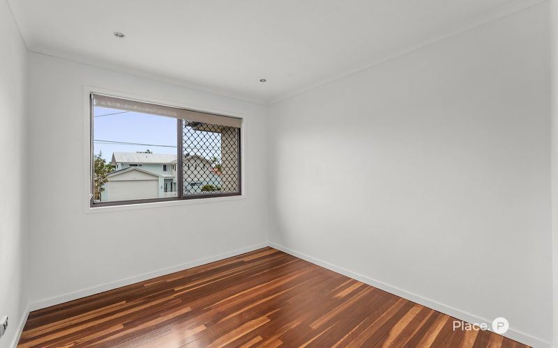 Wide Frontage, Side Access & Endless Potential on 693m²
