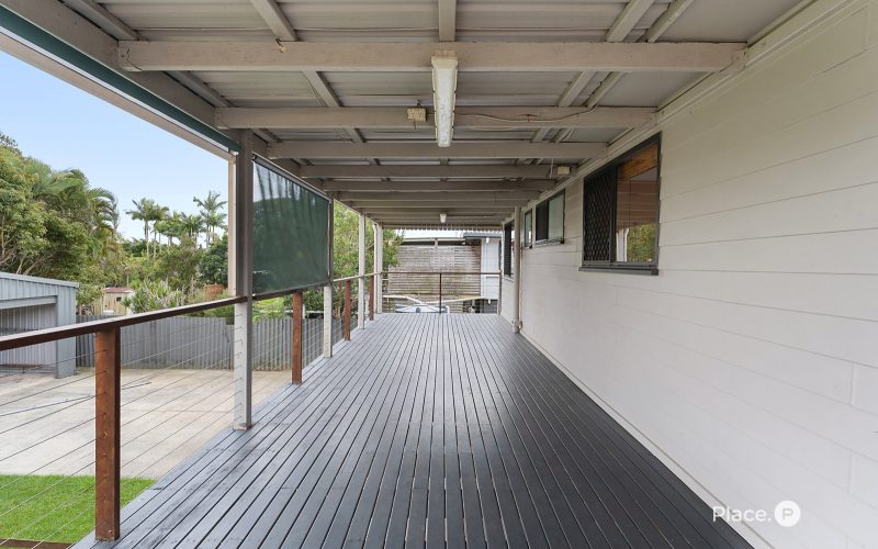Wide Frontage, Side Access & Endless Potential on 693m²
