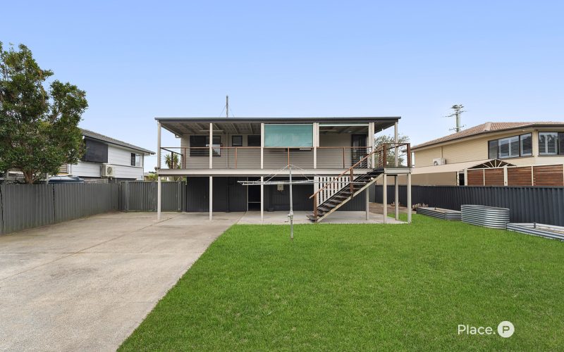 Wide Frontage, Side Access & Endless Potential on 693m²