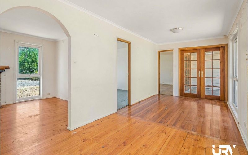 195 Camerons Lane Beveridge contact agent