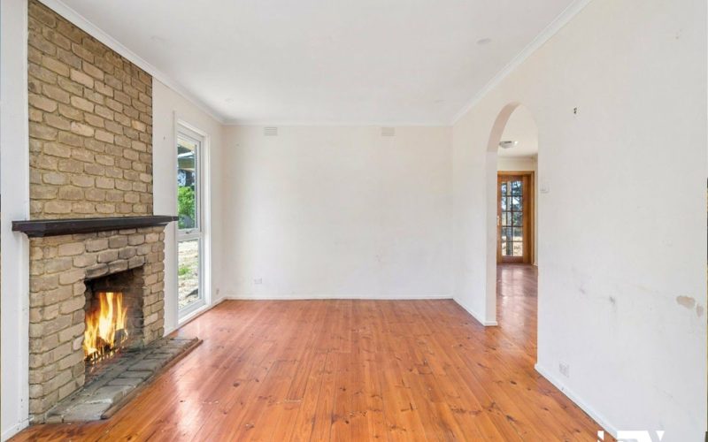 195 Camerons Lane Beveridge contact agent