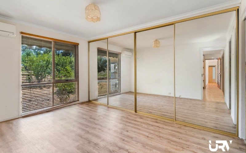195 Camerons Lane Beveridge contact agent