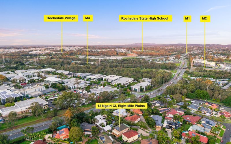 Spacious 6-Bedroom Family Home with Multiple Living Areas in a Prime Eight Mile Plains Location