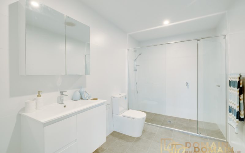 702/8-10 Moore Street, West Gosford NSW 2250