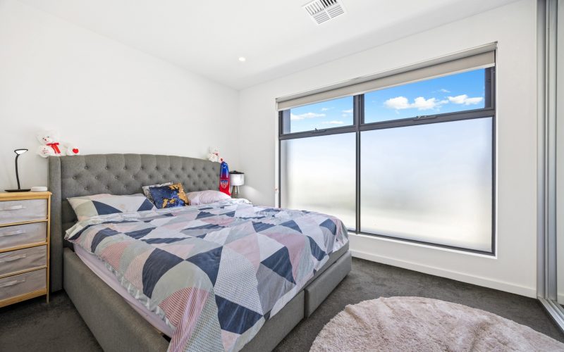 Contemporary Living in a Prime City-Fringe Location
