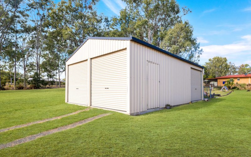 Peaceful Rural Living with Space for the Whole Family