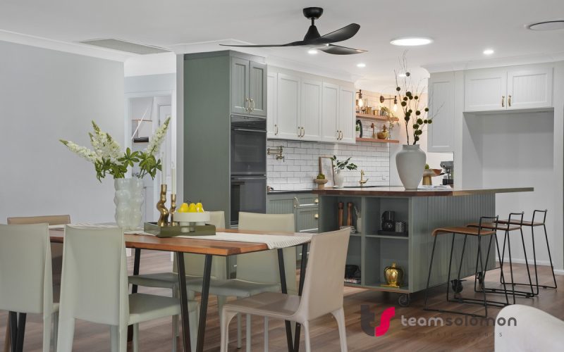 Spacious Family Living in the Prestigious Ormiston College Precinct