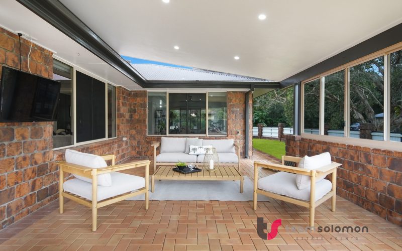 Spacious Family Living in the Prestigious Ormiston College Precinct