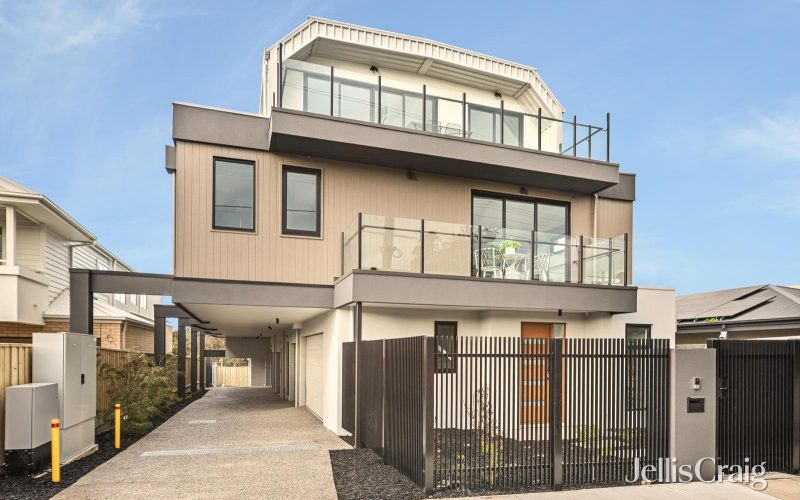 3/241 Nepean Highway, Seaford