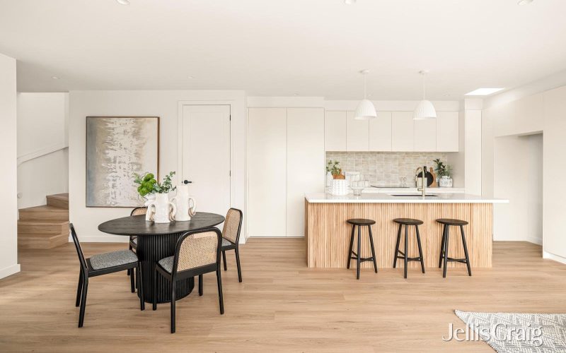 1/241 Nepean Highway, Seaford