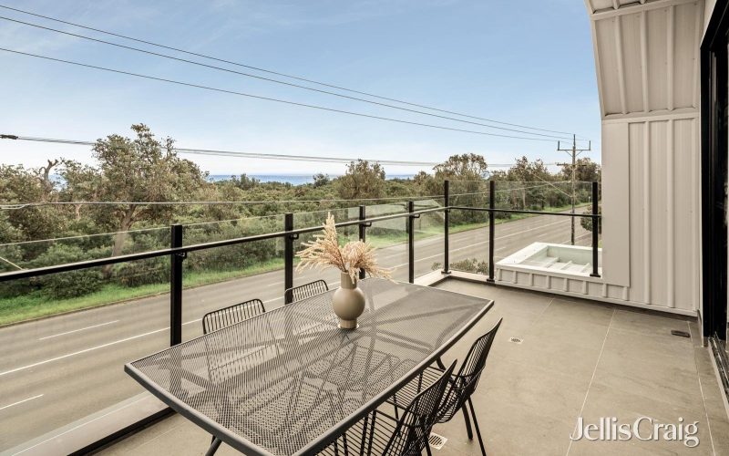 1/241 Nepean Highway, Seaford