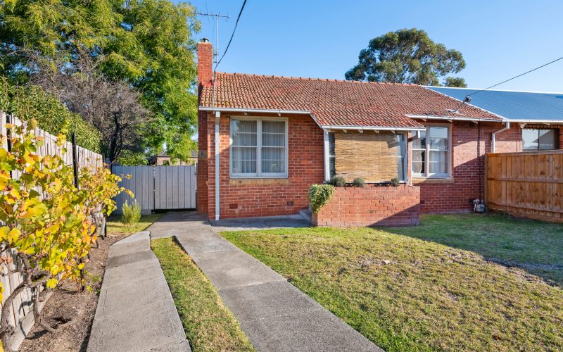 1 Pandanus Court, Heidelberg West VIC 3081