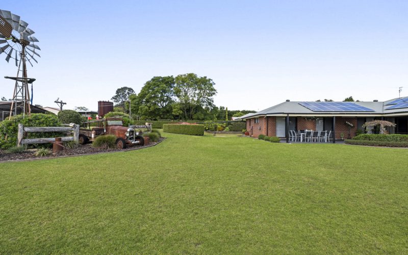 2 Bunya View Drive, Highfields QLD 4352