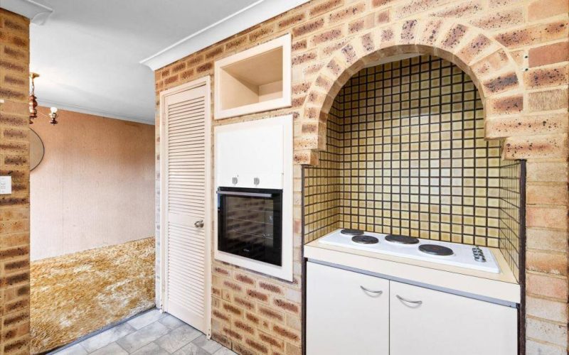 4 Hodgson Place, Kardinya