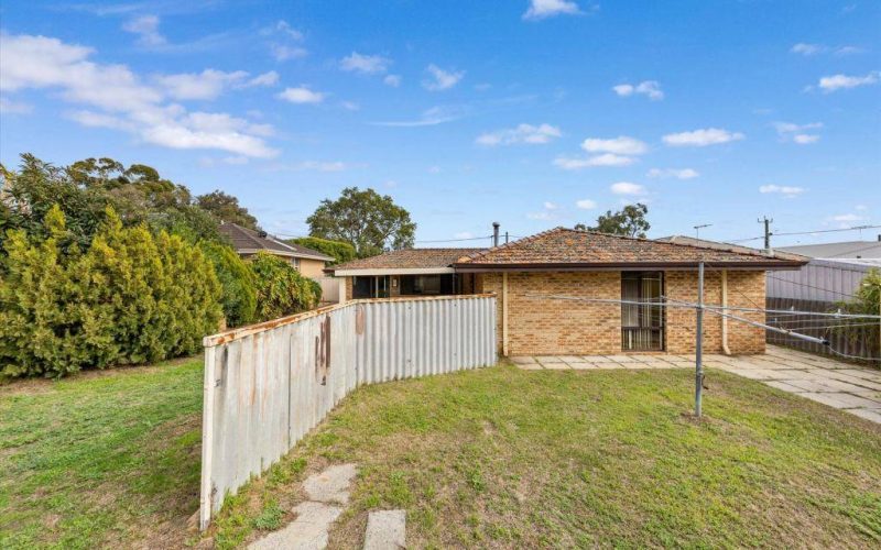 4 Hodgson Place, Kardinya