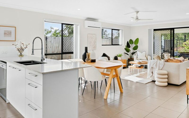 14 Macintyre Street Holmview QLD 4207