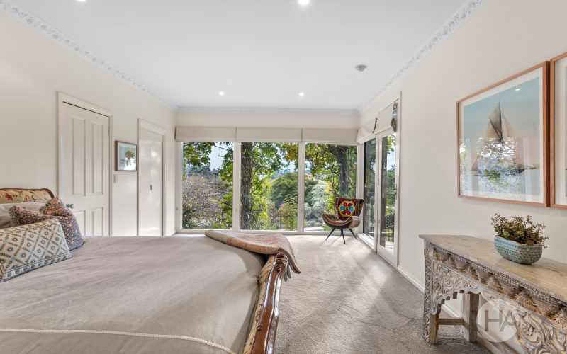 6 Thornton Road, MOUNT ELIZA