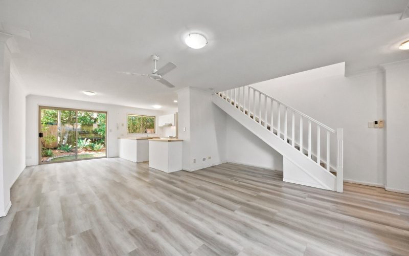 31/4 Koala Town Road,