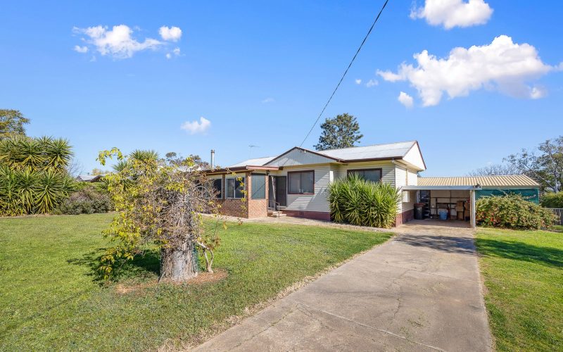 83 Panorama Road