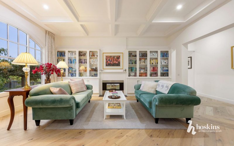 Iconic Hamptons Luxury with Panoramic Views