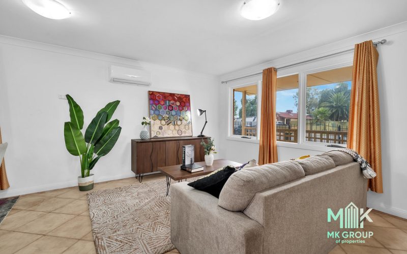 🏡 FULLY RENOVATED HOME ON A MASSIVE 624m² BLOCK — Huge Shed, Wide Frontage & Redevelopment Potential.