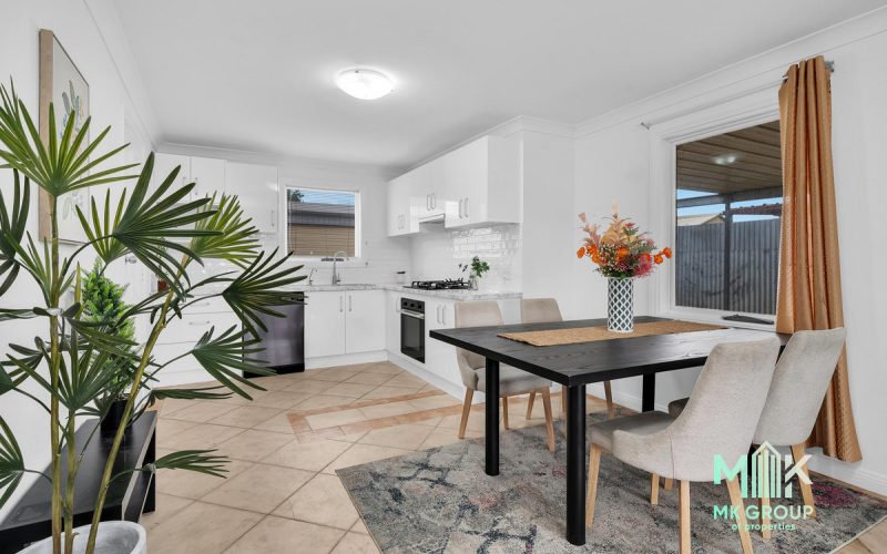 🏡 FULLY RENOVATED HOME ON A MASSIVE 624m² BLOCK — Huge Shed, Wide Frontage & Redevelopment Potential.
