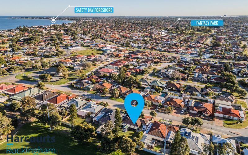 INVESTMENT WITH FUTURE SUBDIVISION POTENTIAL!!