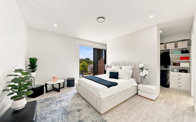 8 Figtree Crescent, Glen Alpine