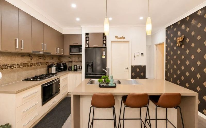 32 Faircroft Drive Brookfield VIC