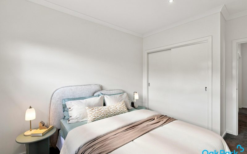 1 / 76 Hubert Avenue, GLENROY VIC 3046