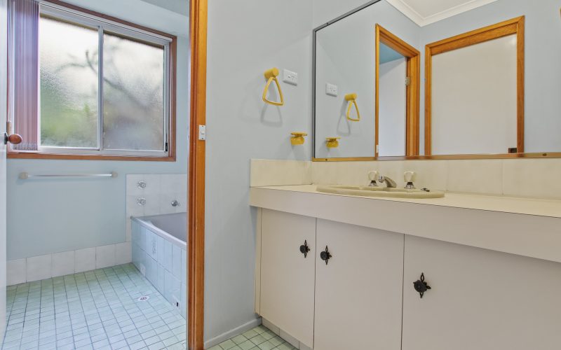 14 Parklands Drive, Shellharbour