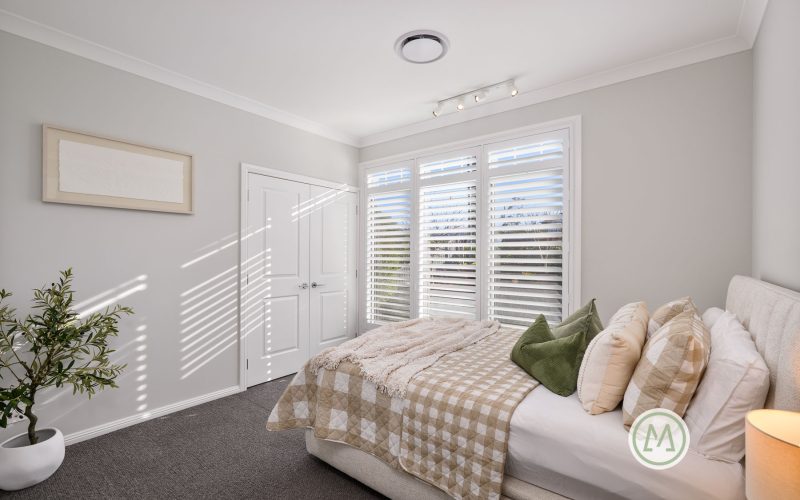 HAMPTONS-INSPIRED FAMILY LIVING WITH SPACE, STYLE & STUNNING GARDEN SURROUNDS!