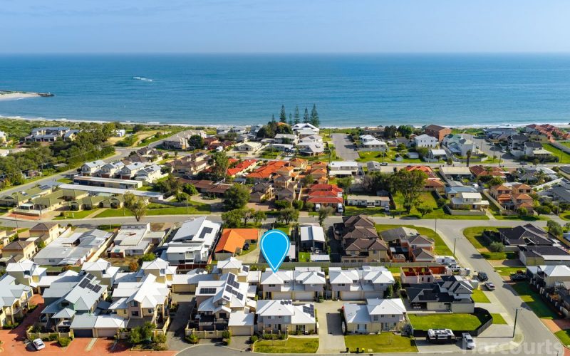 Stylish Townhouse in the Heart of Mandurah!