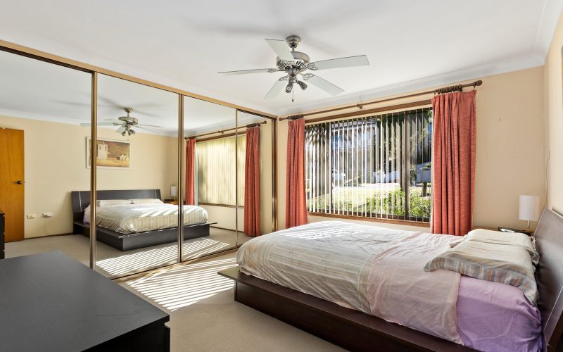 13 Medway Drive, Mount Keira