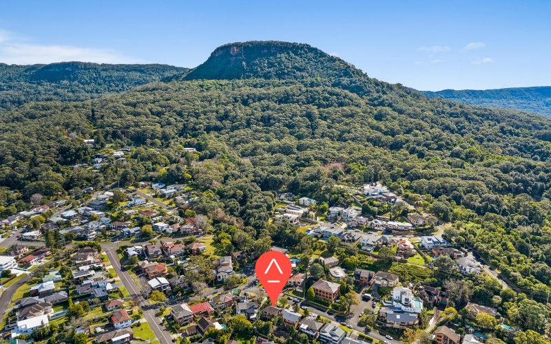 13 Medway Drive, Mount Keira