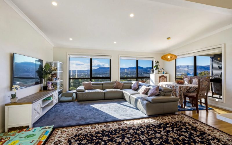 Modern Family Home with Stunning Views