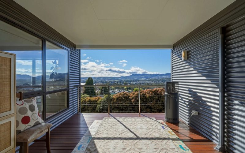 Modern Family Home with Stunning Views