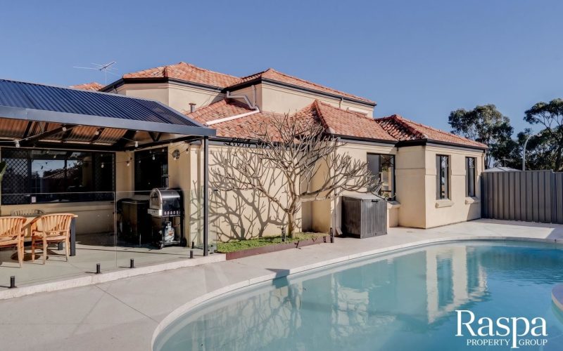 16 Provincial Mews, Bibra Lake