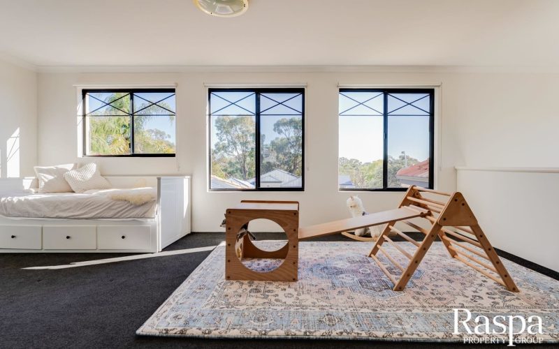 16 Provincial Mews, Bibra Lake