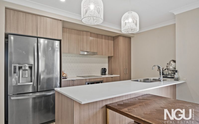 7 Peel Street, Holmview QLD 4207