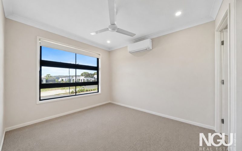 7 Peel Street, Holmview QLD 4207