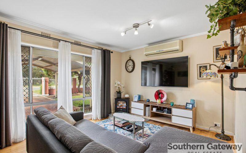 99 Sulphur Road, ORELIA WA 6167