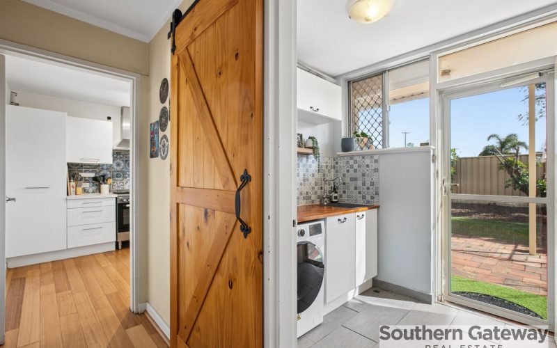 99 Sulphur Road, ORELIA WA 6167